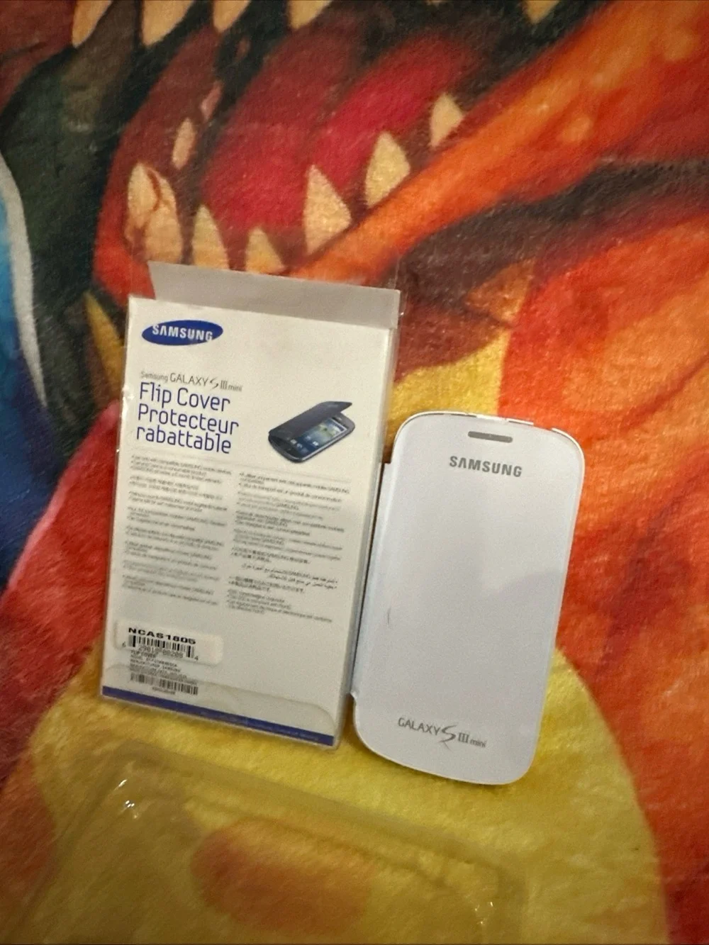 Samsung White Flip Cover for Galaxy S III Mini